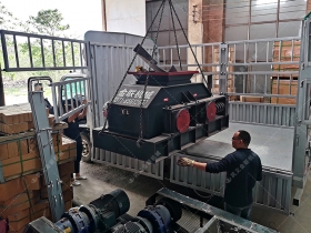 2PG800*600对辊免费麻豆入口发往重庆_破碎鹅卵石