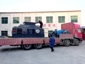 2PG1500X800大型对辊免费麻豆入口发住陕西汉中破碎石英砂